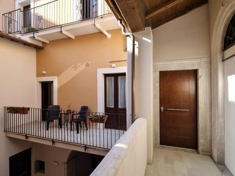 Casa Castello 63 Guest House L'Aquila Exterior photo